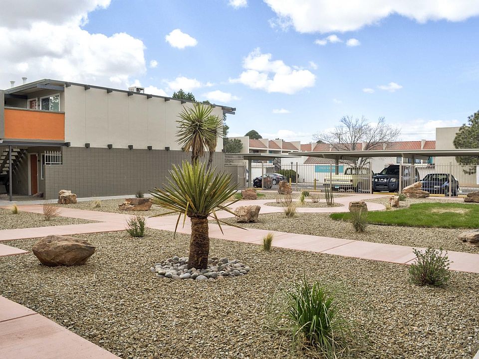 1st image of 1037 Cardenas Dr SE #13