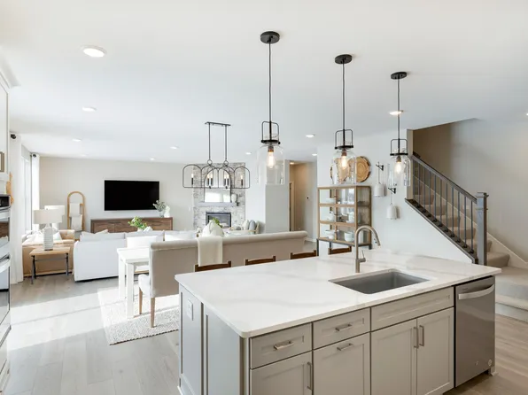 19637 105th Ave, Rogers, MN 55374