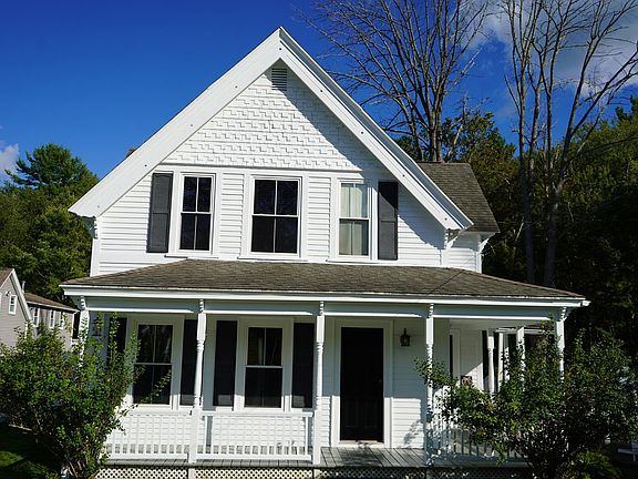 3rd image of 726 Main St