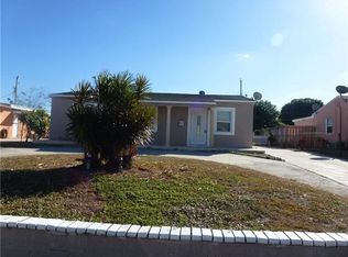 824 Bunker Rd, West Palm Beach, FL 33405