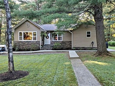 130 Minuteman Ln Lackawaxen Pa 18435 Zillow