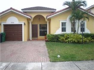 15742 SW 138th Ter, Miami, FL 33196