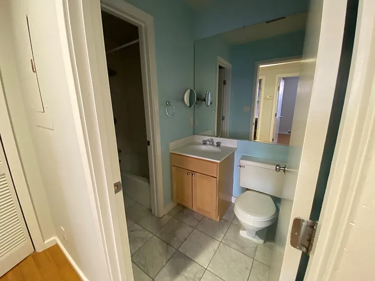 1661 Washington St #403 — Photo 8