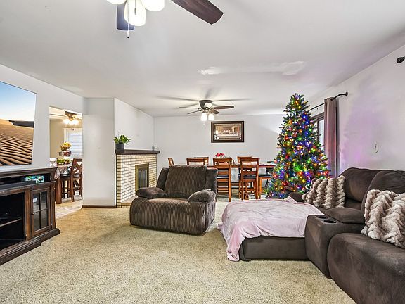 5th image of 1071 Almond Dr