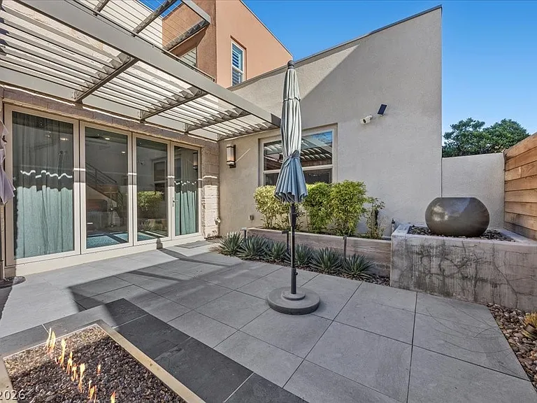 4262 Swift St — Photo 37