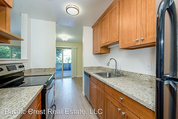 1st image of 524 Federal Ave E APT 103