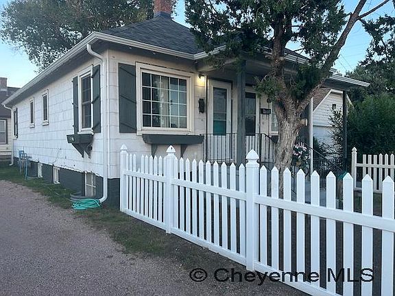 3rd image of 2517 Snyder Ave #3