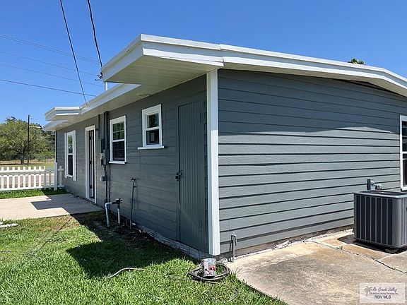 4th image of 223 McGregor Ave