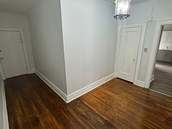 Entrance / Foyer