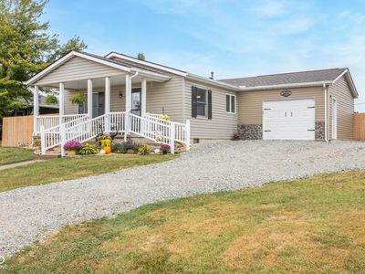 1084 E Pleasant Dr, Greensburg, IN, 47240