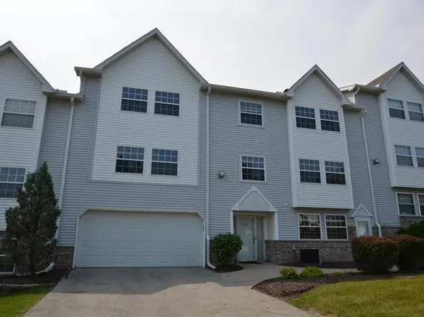 386 Kristin COURT EAST East, Brookfield, WI 53045