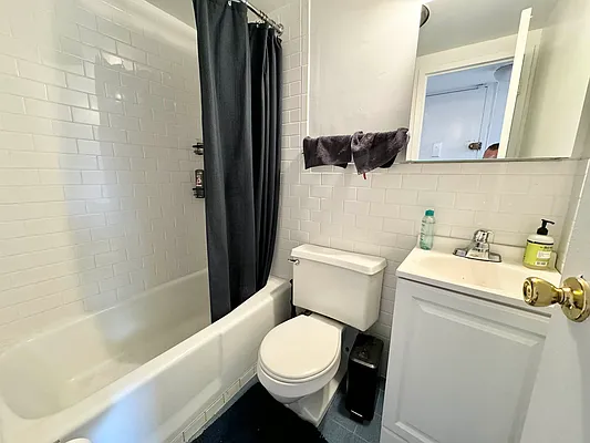 Rented by J PRESTON AND ASSOCIATES INC | media 19