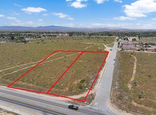 Corner Ave #L8, Lancaster, CA