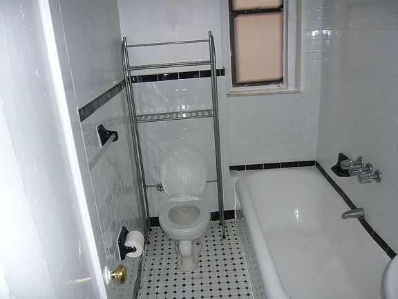 5th image of 12 Seaman Ave APT 2E