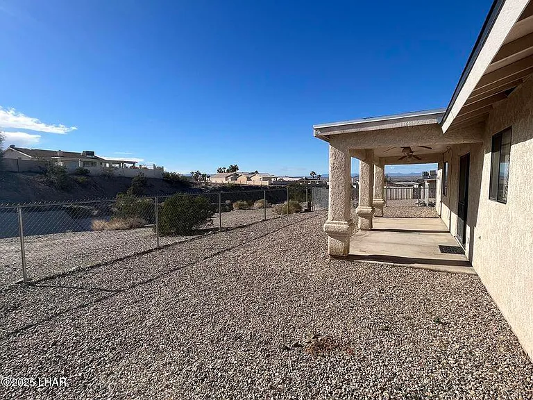 1990 Park Terrace Pl — Photo 17