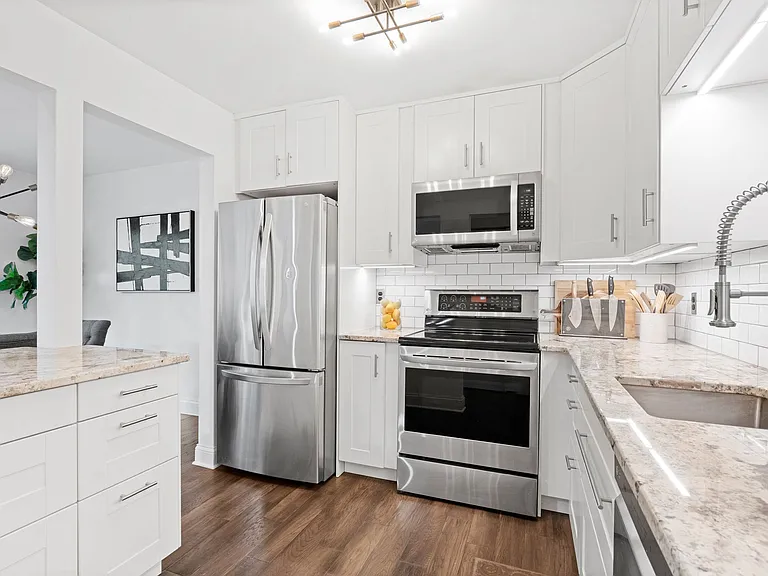 3850 Plymouth Blvd #212 — Photo 3