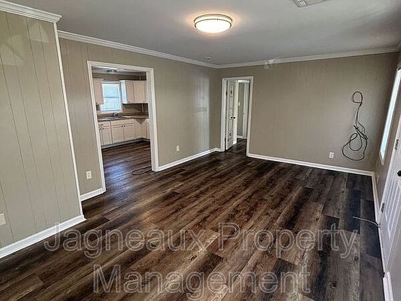 2nd image of 2625 Moeling St APT A