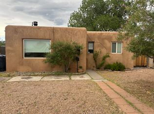 2424 Alvarado Dr NE, Albuquerque, NM 87110