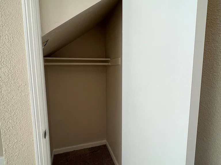 National Carlton Apartments — Photo 9