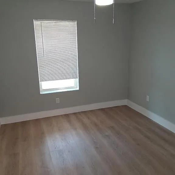 1114 Wyatt St — Photo 4