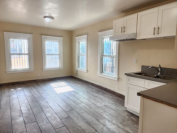 4th image of 211 E Gage Ave