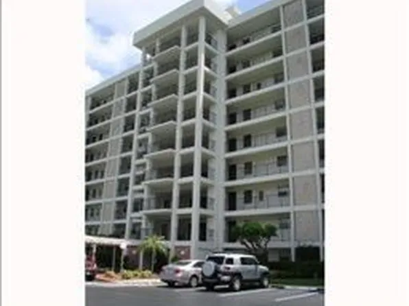 3250 N Palm Aire Dr APT 704, Pompano Beach, FL 33069
