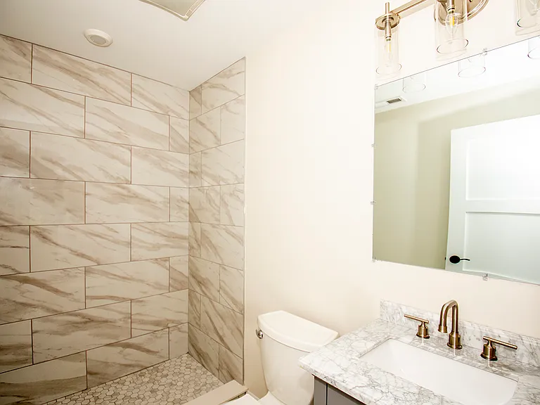 348 Chelsea St #3 — Photo 9