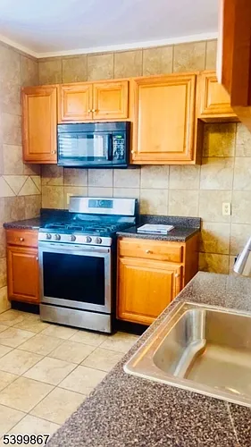 665 Bloomfield Ave #1 Photo 1