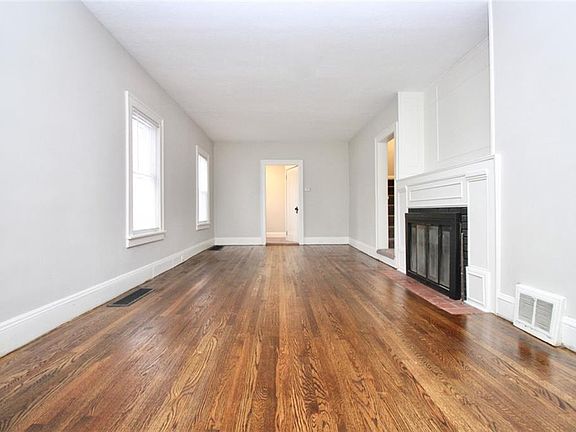 3rd image of 18976 Mitchell Ave