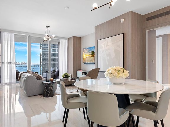 4th image of 300 Biscayne Boulevard Way #1605