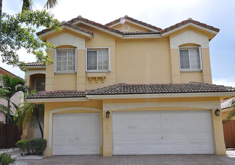 1st image of 7190 NW 109th Ct