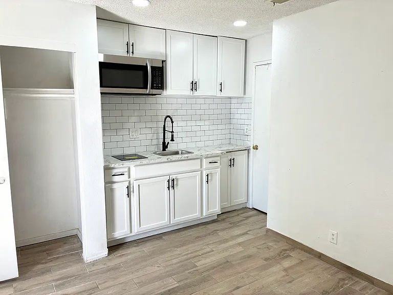 26430 San Jacinto St #1B — Photo 3