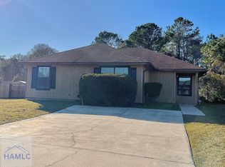 908 Black Willow Dr, Hinesville, GA 31313