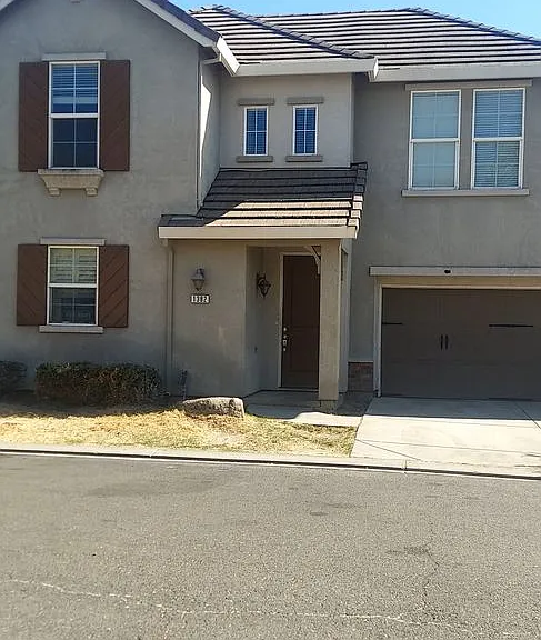 1382 Rincon Dr — Photo 1