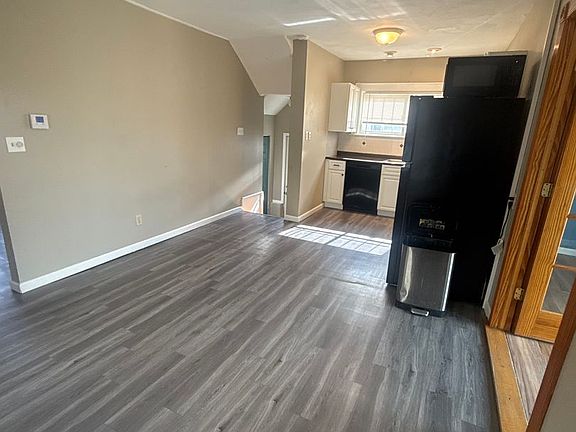 5th image of 106 Harrington St