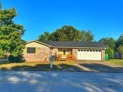 (Undisclosed Address), Russellville, AR, 72801