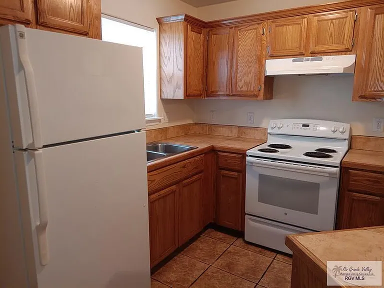 702 Sonesta Dr #H — Photo 8