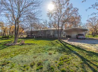 41 Red Bird Rd, Palo Pinto, TX 76484