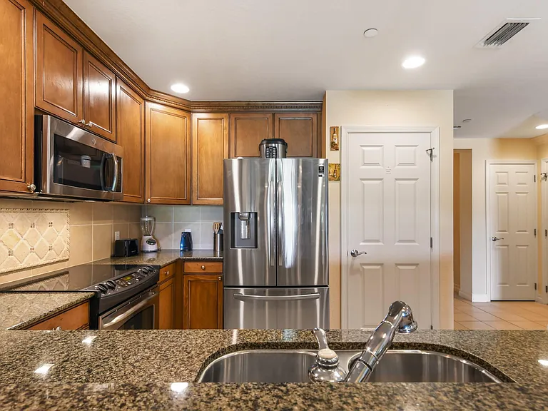 1100 Sunset View Cir #103 — Photo 8