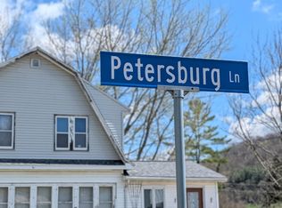 48670 Petersburg Ln, Gays Mills, WI 54631