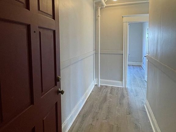 5th image of 725 E Pike St #203