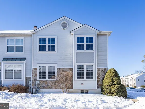 113 Yellowwood Ct, Collegeville, PA 19426