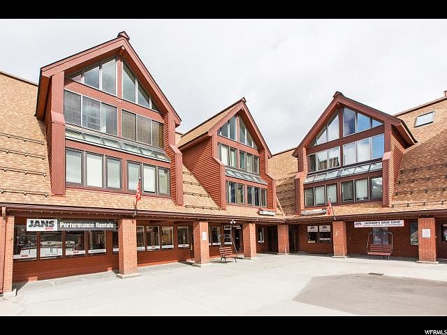 1st image of 1415 Lowell Ave #357