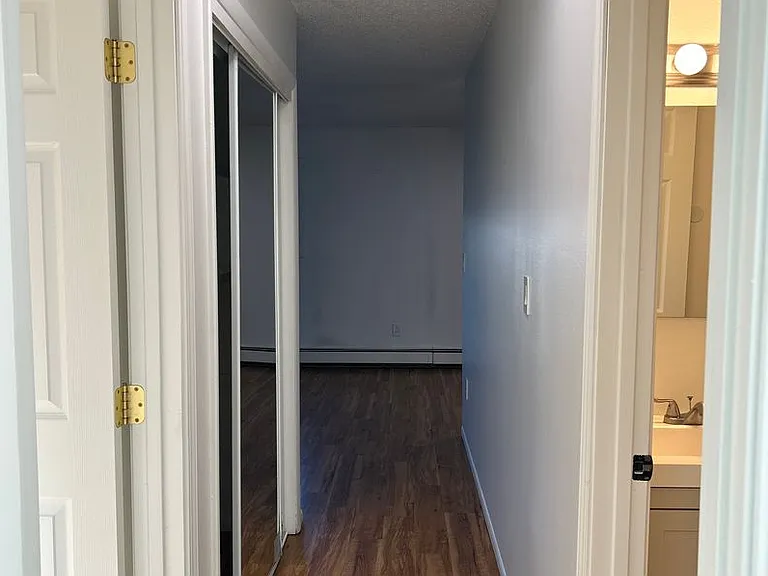 1029 Aurora Dr — Photo 8