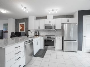 Vista Pointe, Edmonton, AB T6W 3M4