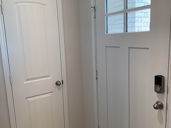 4th image of 140 Grey Slate Avenue