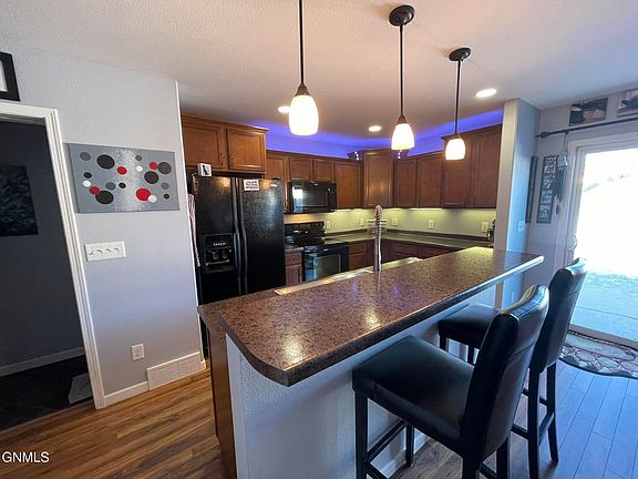 5th image of 1304 Sorrento Cir