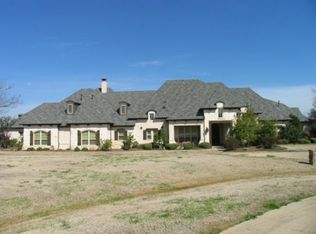 917 Show Master Ct, Bartonville, TX 76226