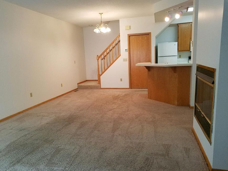 1st image of 9281 Troon Ct