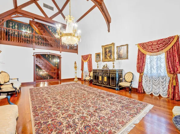 3821 Avenue S image 8 of 42